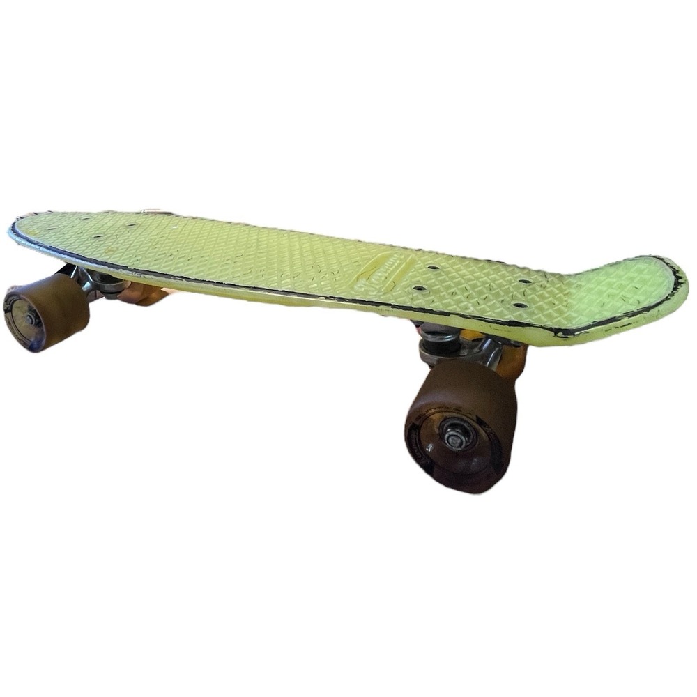 Vintage Karnage Skateboard Large Penny Style Board 57 cm Neon Yellow‎